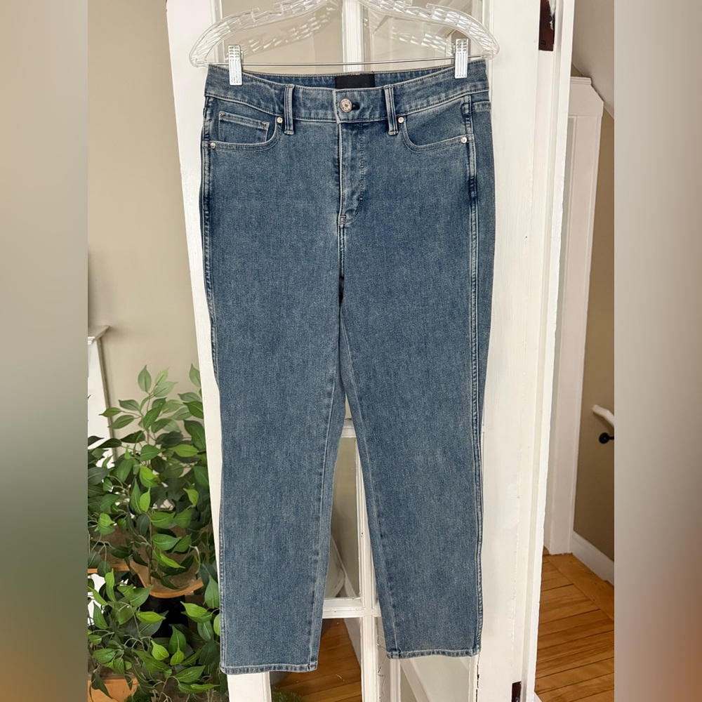Women’s White House Black Market High Rise 6